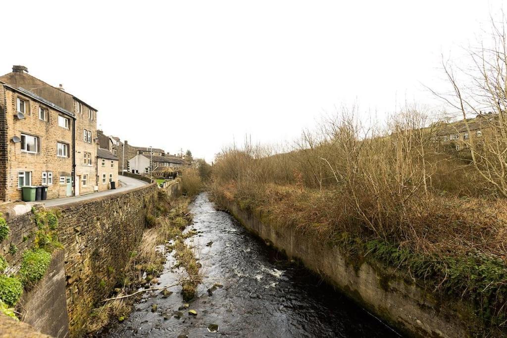 Ford Gate - Modern Luxury Cottage Based In Holmfirth Bagian luar foto